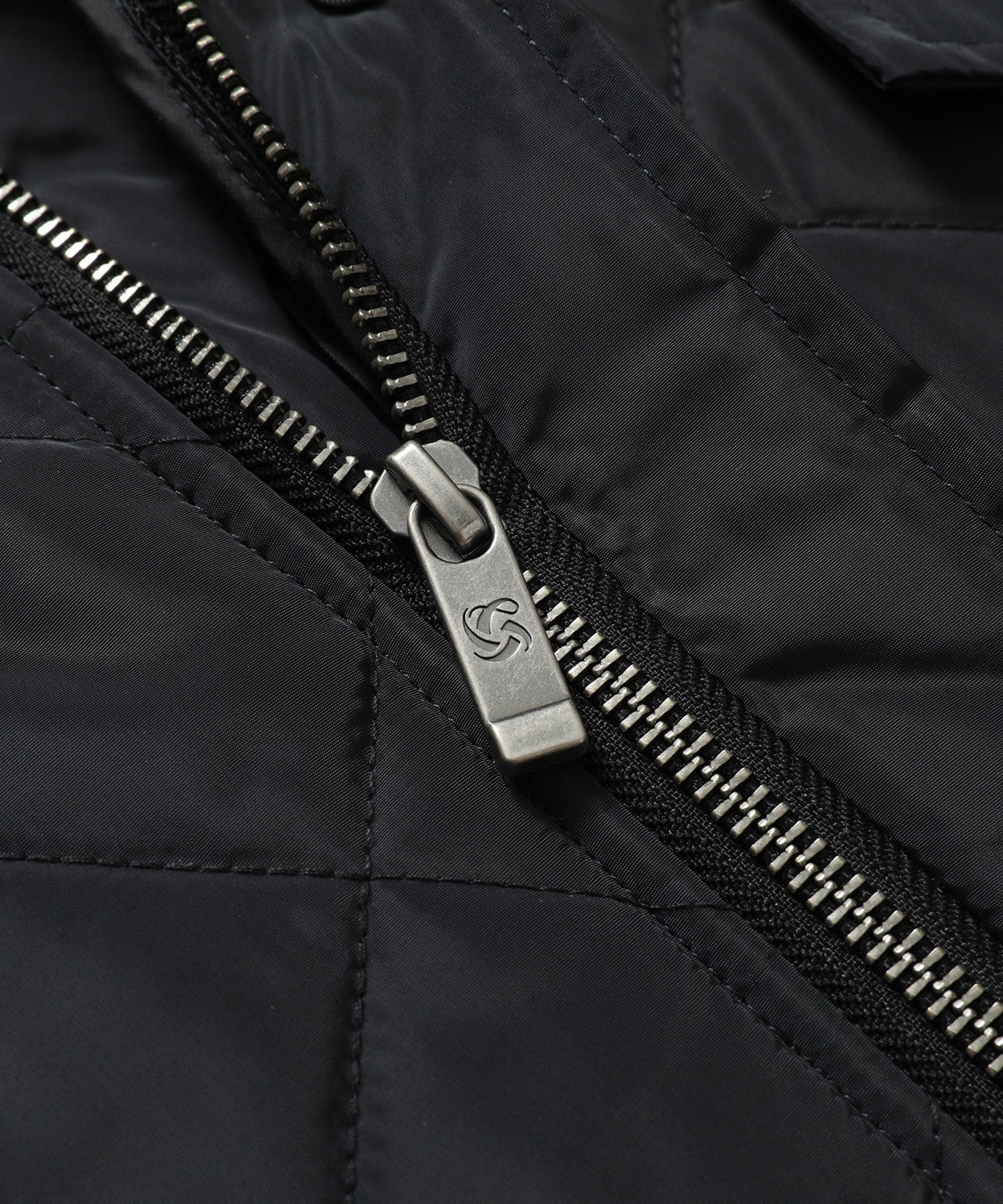 Crossroads Vest – Men's Quilted Puffer Vest – Lightweight Layering Gilet Cole Hampton